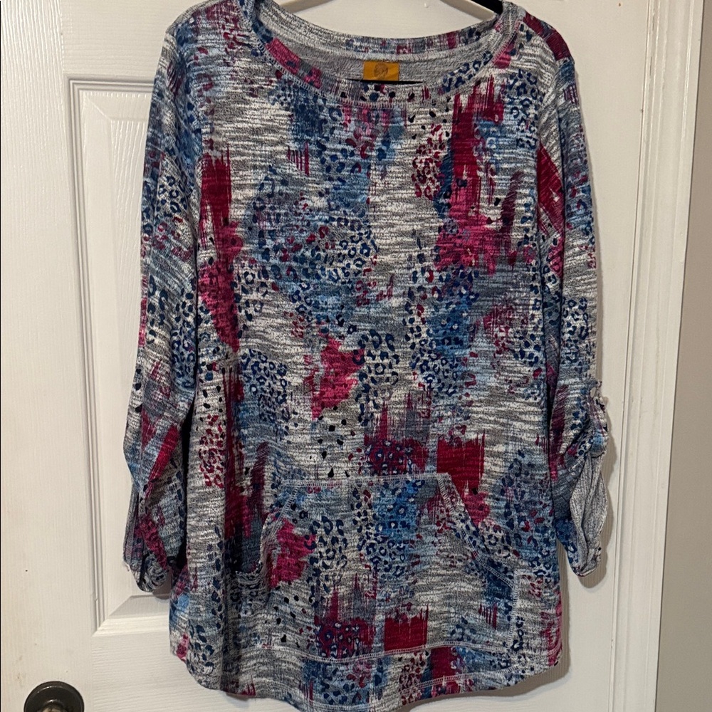 Ruby Rd. Women's Blue and Pink Patterned Sweatshirt
